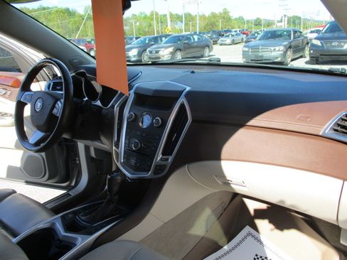 Used 2012 Cadillac SRX Luxury image 34