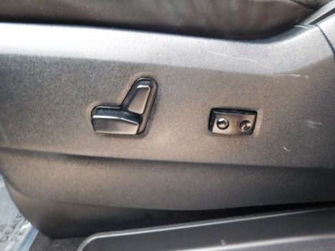 Used 2020 Dodge Grand Caravan SE image 10