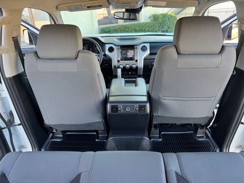 Used 2018 Toyota Tundra SR5 image 30