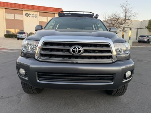 Used 2017 Toyota Sequoia SR5 image 17
