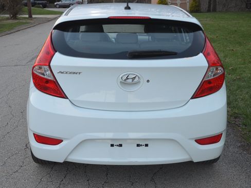 Used 2014 Hyundai Accent SE image 4