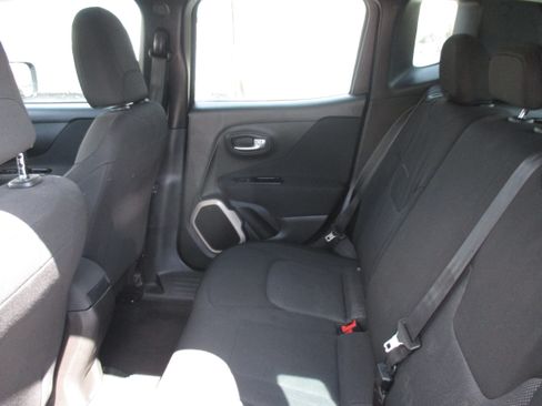 Used 2016 Jeep Renegade FWD Sport image 15