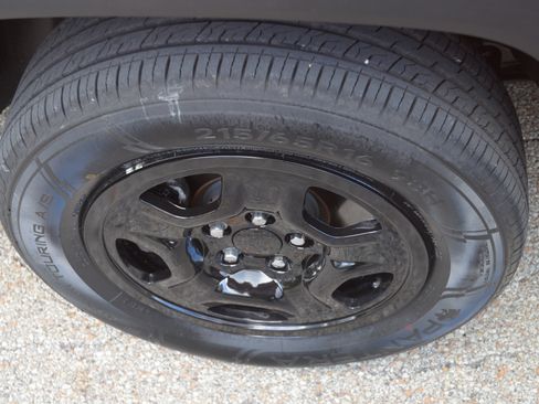 Used 2019 Jeep Renegade 4WD Sport image 23