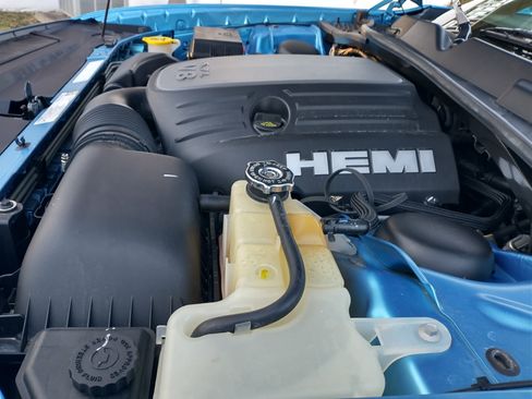 Used 2009 Dodge Challenger R/T image 9
