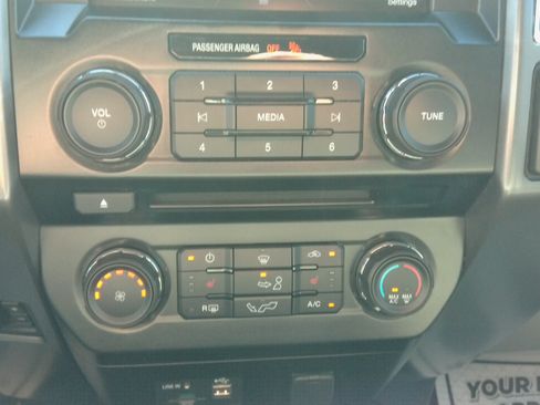 Used 2015 Ford F150 XLT image 62