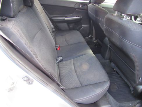 Used 2015 Subaru XV Crosstrek 2.0i Premium AWD/4WD image 14