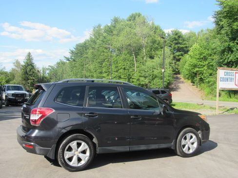 Used 2015 Subaru Forester 2.5i Limited AWD/4WD image 7