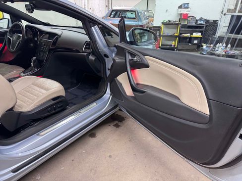 Used 2016 Buick Cascada Premium image 21