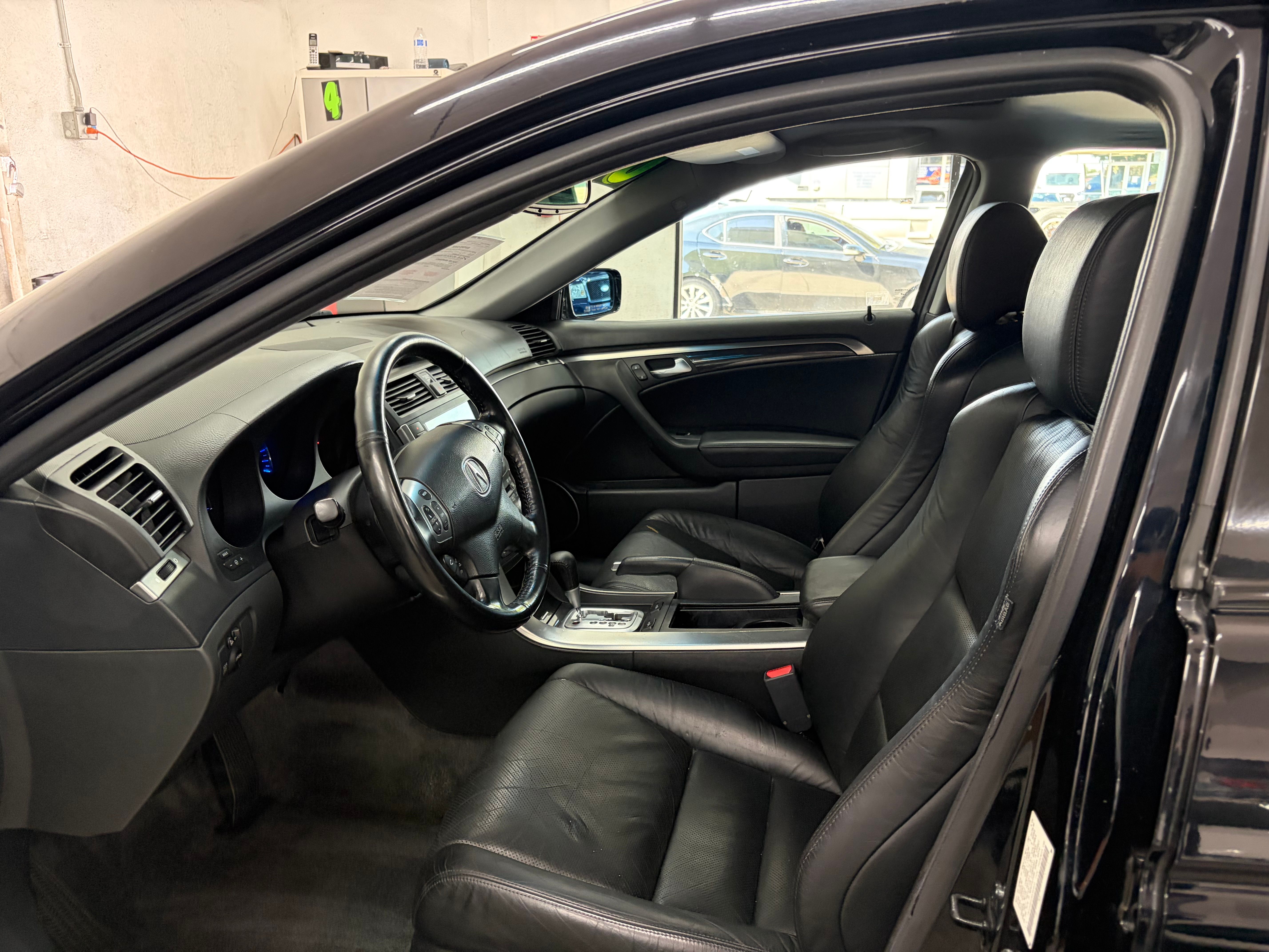 Used 2005 Acura TL UNAVAIL FWD image 10