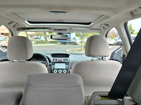 Used 2016 Subaru Forester 2.5i Premium image 23