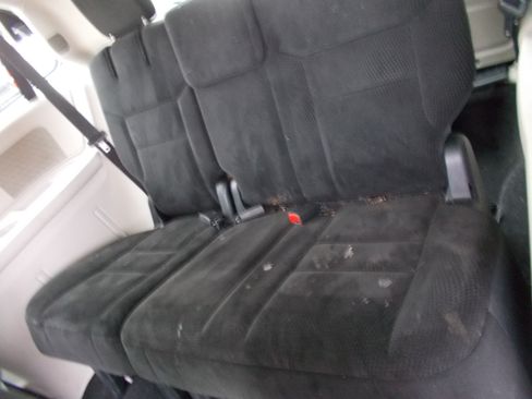 Used 2016 Dodge Grand Caravan image 10