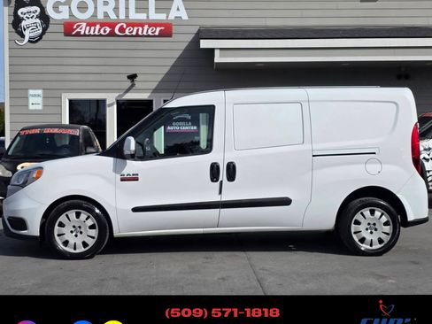 Used 2021 RAM ProMaster City Tradesman SLT image 4