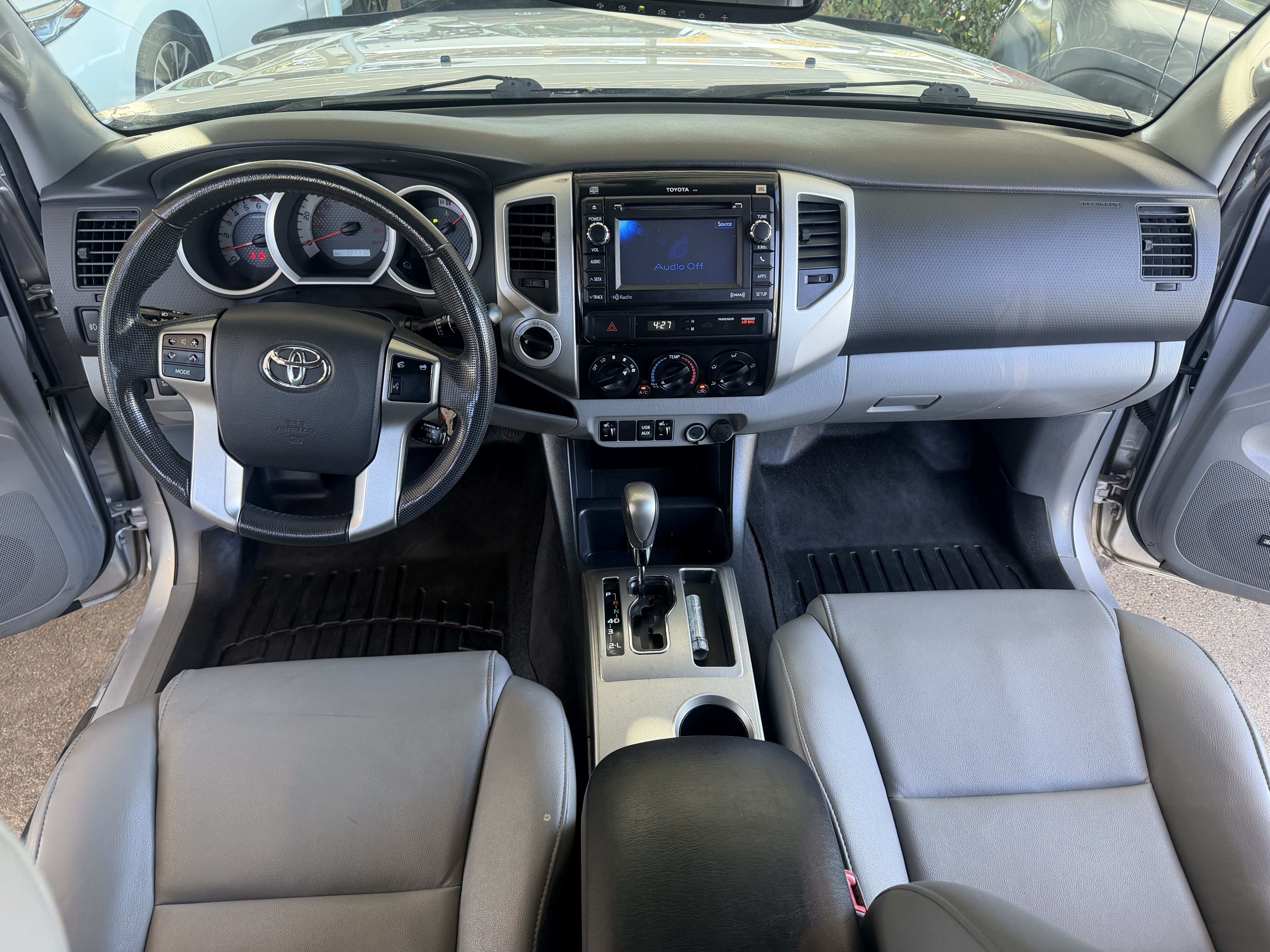 Used 2013 Toyota Tacoma 4x4 Double Cab Limited image 37