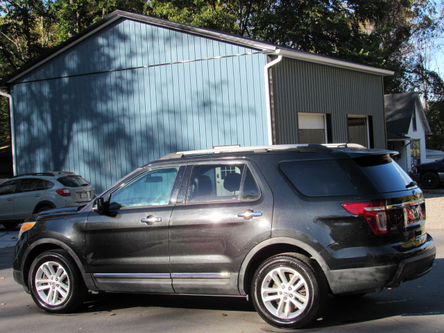 Used 2014 Ford Explorer 4WD XLT image 5