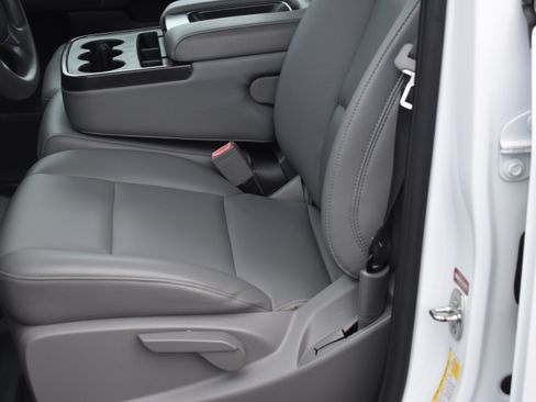 Used 2018 Chevrolet Silverado 1500 4x4 Double Cab image 18
