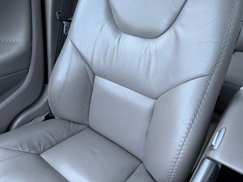 Used 2005 Volvo XC70 image 71