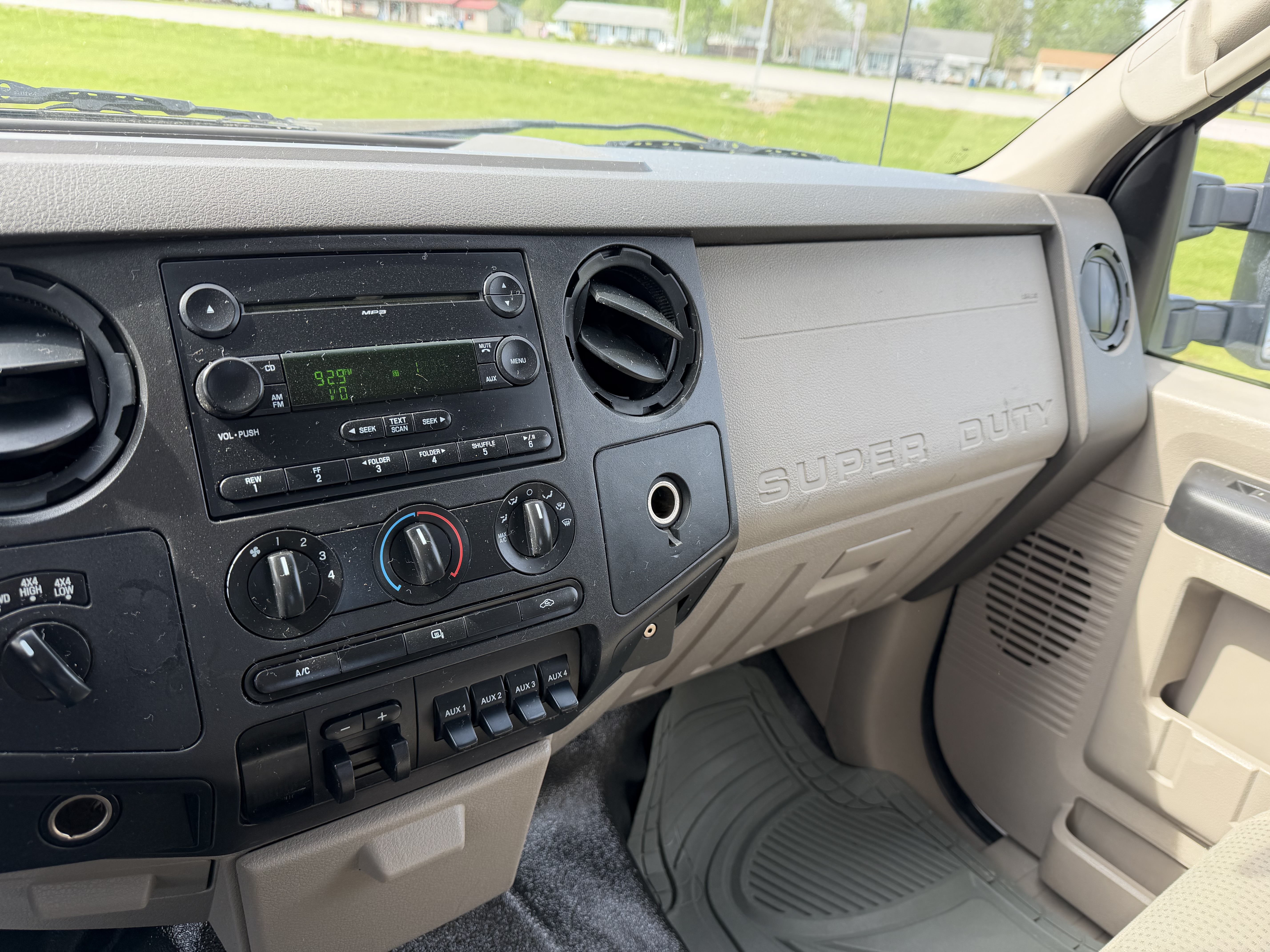 Used 2008 Ford F350 4x4 Crew Cab DRW Super Duty image 10