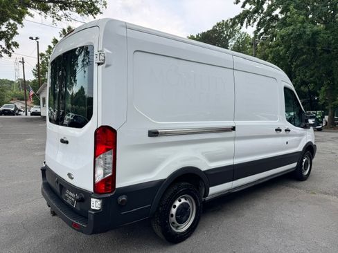 Used 2015 Ford Transit 250 148 Medium Roof RWD image 5