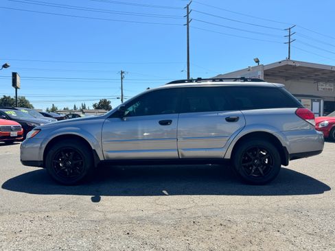 Used 2008 Subaru Outback 2.5i image 3