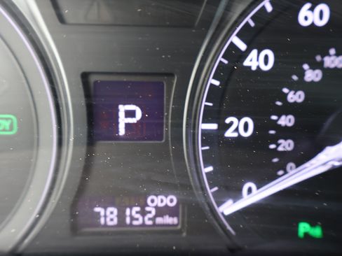 Used 2013 Lexus RX 450h image 20