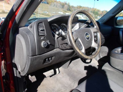 Used 2013 Chevrolet Silverado 2500 LT image 6