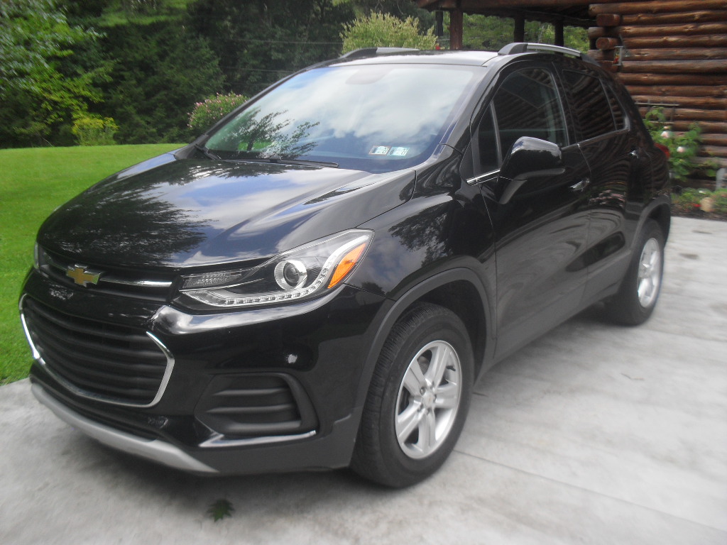 Used 2019 Chevrolet Trax AWD LT w/ 1LT image 1
