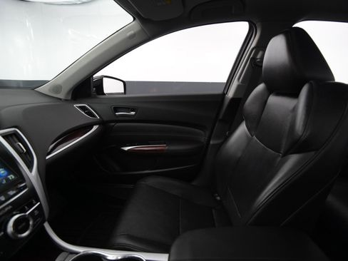 Used 2017 Acura TLX image 33