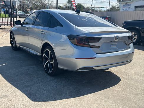Used 2021 Honda Accord LX image 6