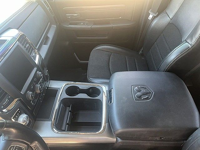 Used 2015 RAM 1500 2WD Crew Cab Sport image 26