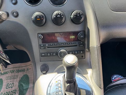 Used 2008 Pontiac Solstice GXP image 20