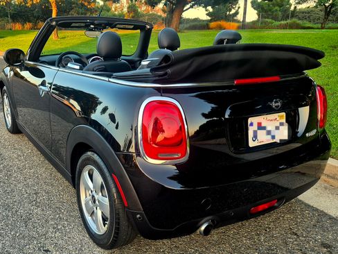 Used 2019 MINI Cooper image 7