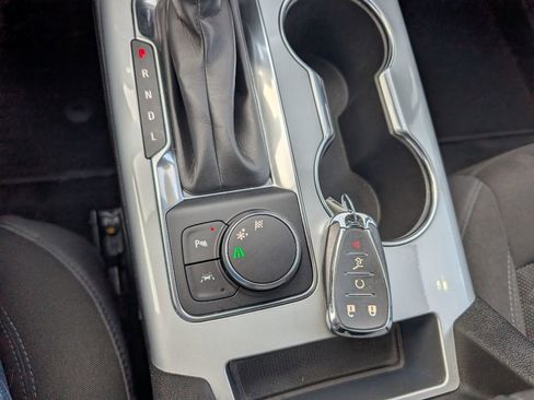 Used 2022 Chevrolet Blazer LT image 13