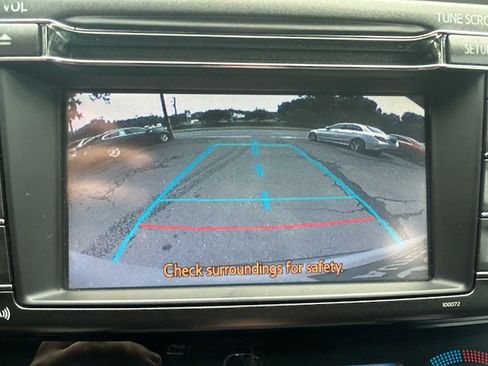 Used 2013 Toyota RAV4 FWD XLE image 16
