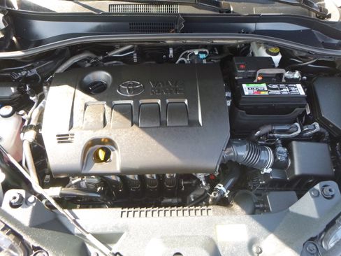 Used 2021 Toyota C-HR XLE image 26