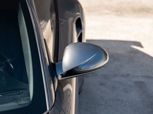 Used 2010 Porsche 911 Turbo image 26