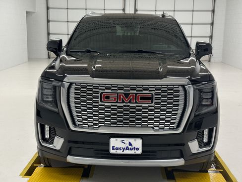 Used 2022 GMC Yukon 4WD Denali image 2