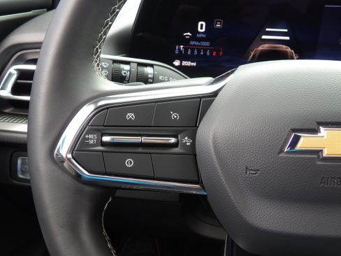 Used 2026 Chevrolet Traverse FWD LT image 26