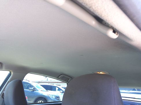 Used 2014 Toyota Prius Plug-In Hybrid FWD image 33