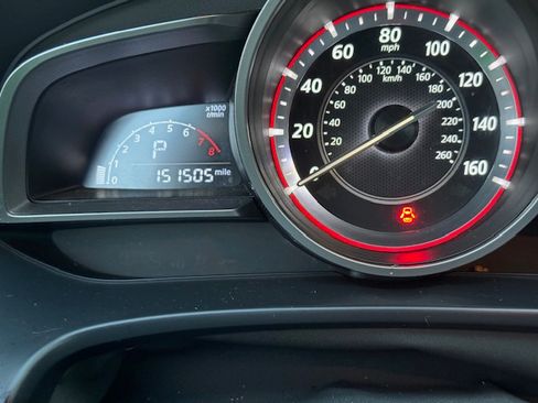 Used 2015 MAZDA MAZDA3 i Sport image 16