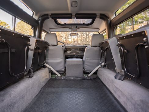 Used 1997 Land Rover Defender 90 image 12