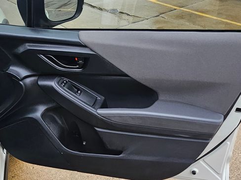 Used 2025 Subaru Crosstrek 2.5i Premium image 18