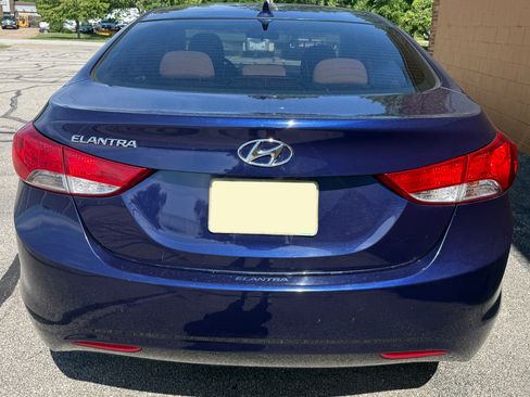 Used 2013 Hyundai Elantra Sedan FWD image 6