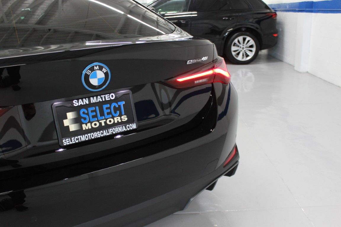 Used 2025 BMW i4 eDrive40 RWD image 8