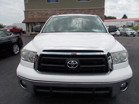 Used 2013 Toyota Tundra 4x4 Double Cab w/ SR5 & TRD image 2