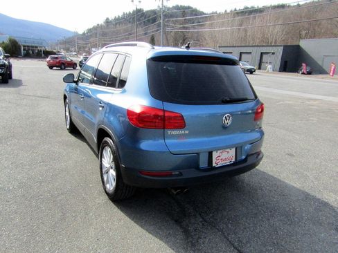 Used 2017 Volkswagen Tiguan 2.0T image 8