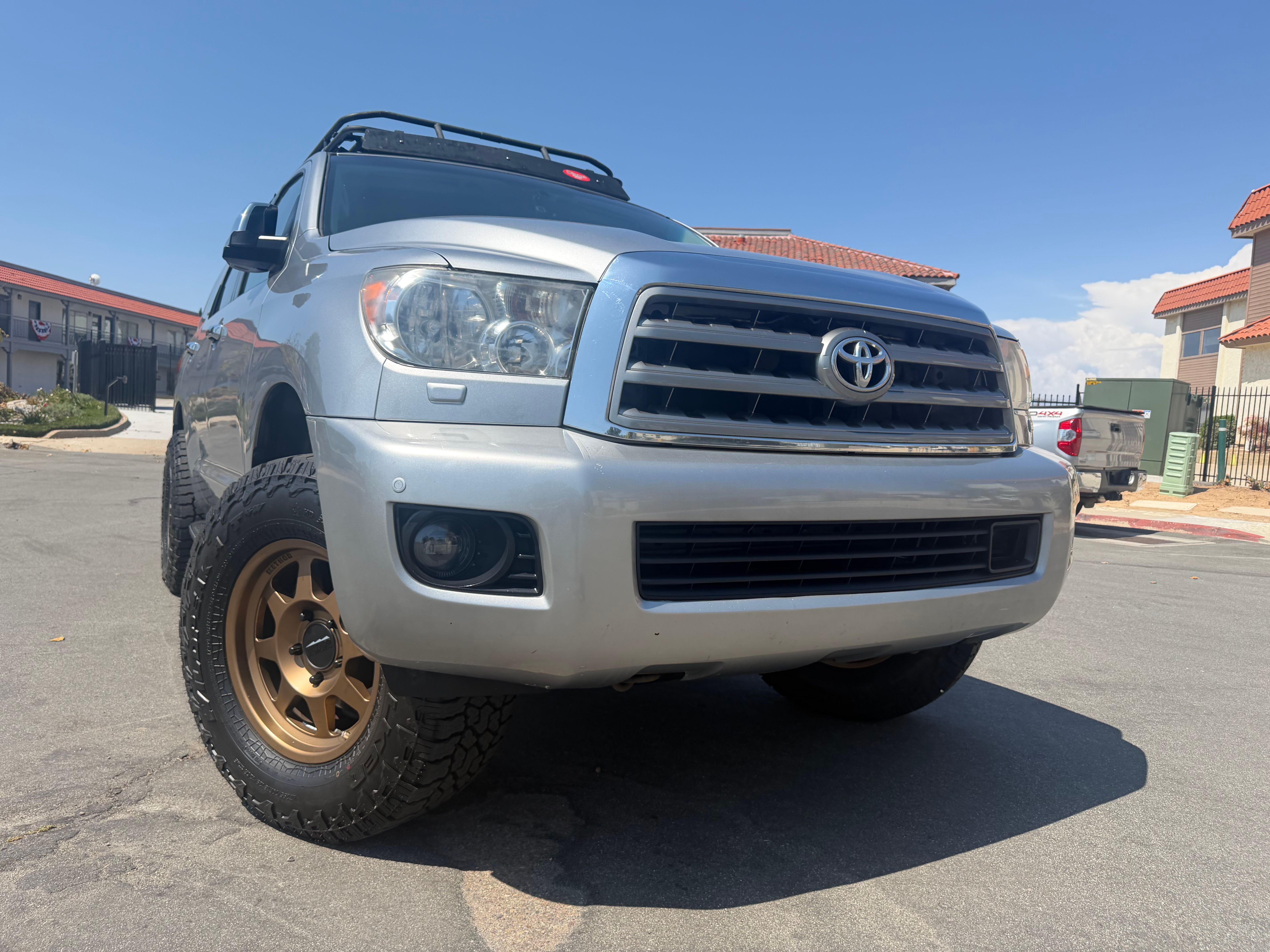 Used 2017 Toyota Sequoia Platinum AWD/4WD image 17