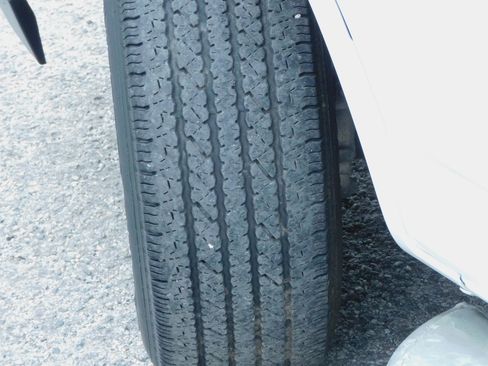 Used 2024 GMC Savana 2500 image 7