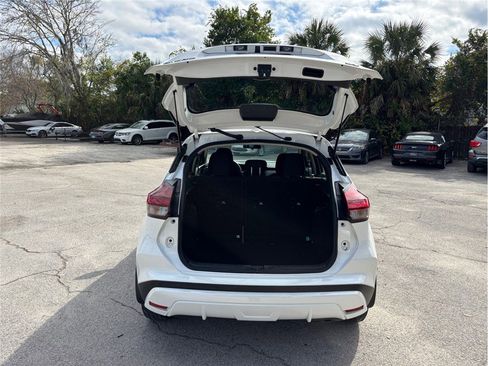 Used 2023 Nissan Kicks SV image 40