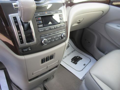 Used 2015 Nissan Quest 3.5 SL image 13