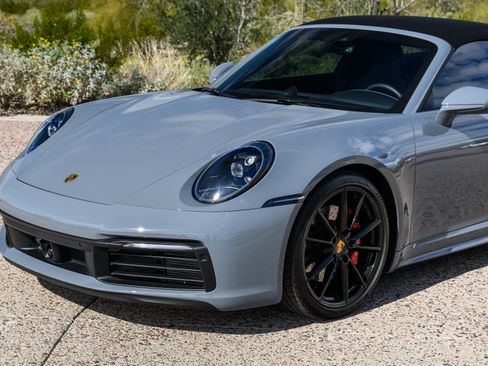 Used 2024 Porsche 911 Targa 4S image 12